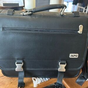Leather shoulder briefcase bag
